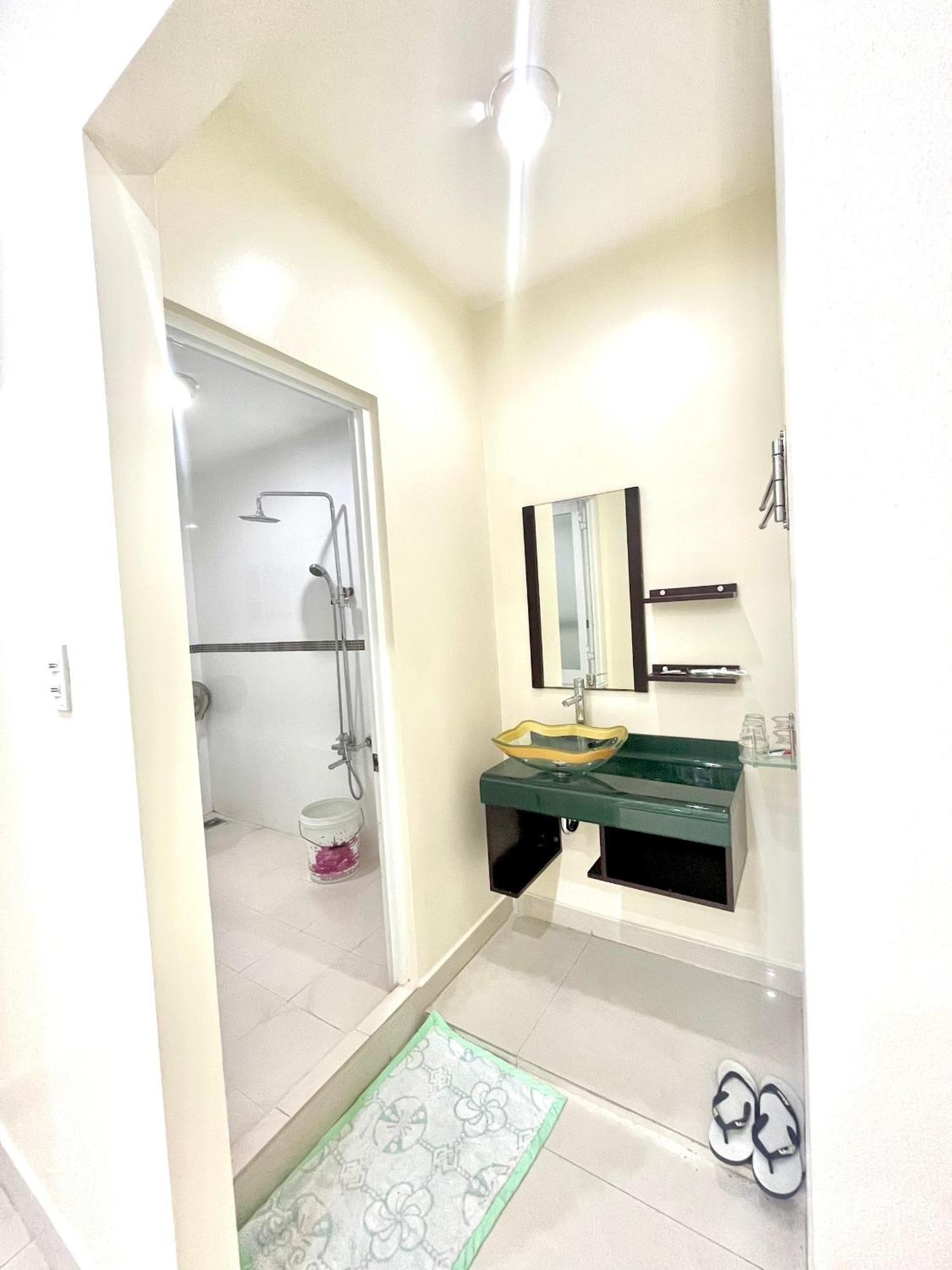Cherry Homestay - Hoang De Motel Chau Doc Bagian luar foto